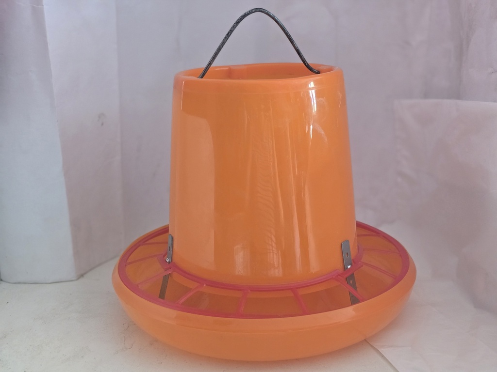 COMEDERO COLGANTE NARANJA 3KG